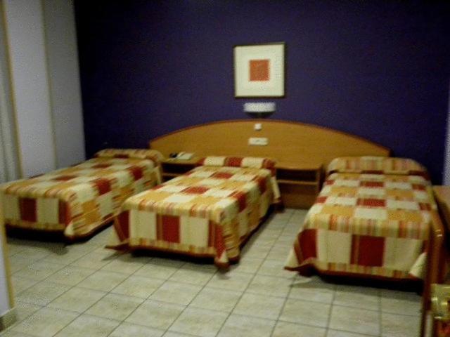 Hostal Las Fuentes Arevalo Exterior photo